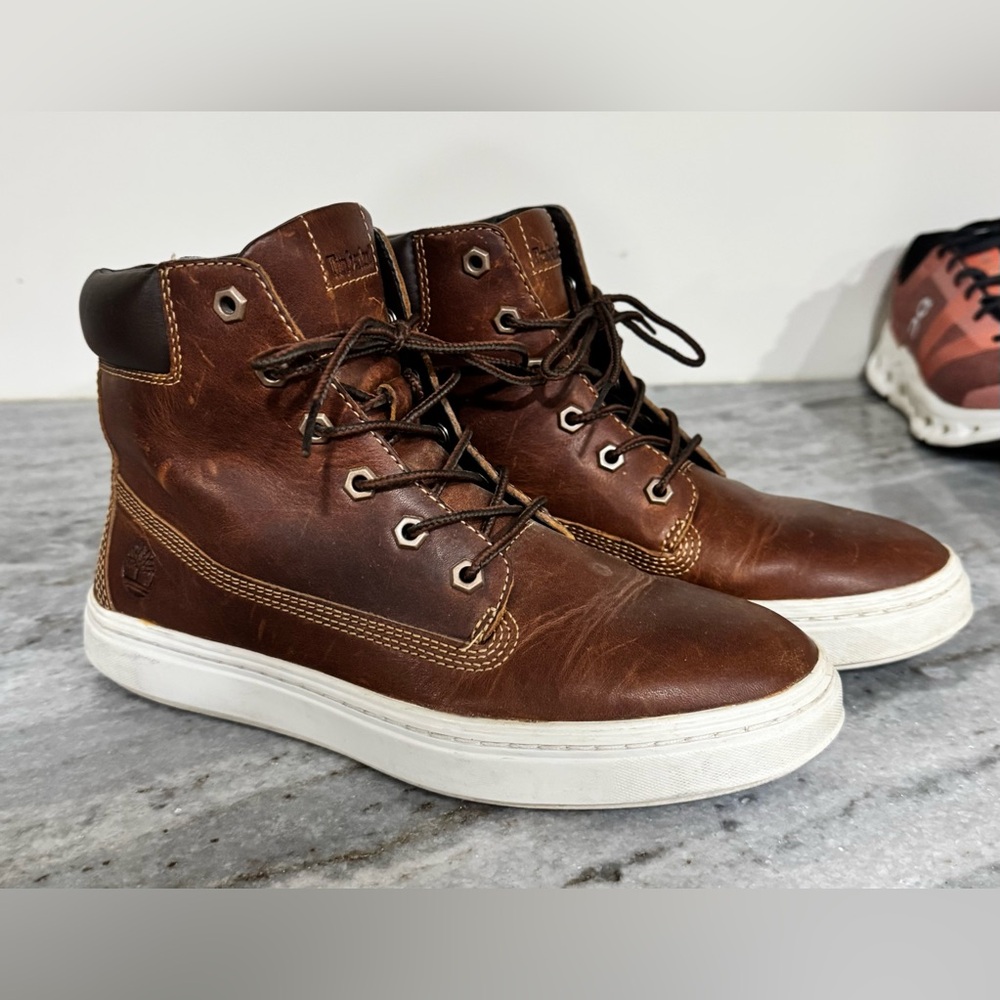 Women’s Tims Brown Leather High-Top Sneakers